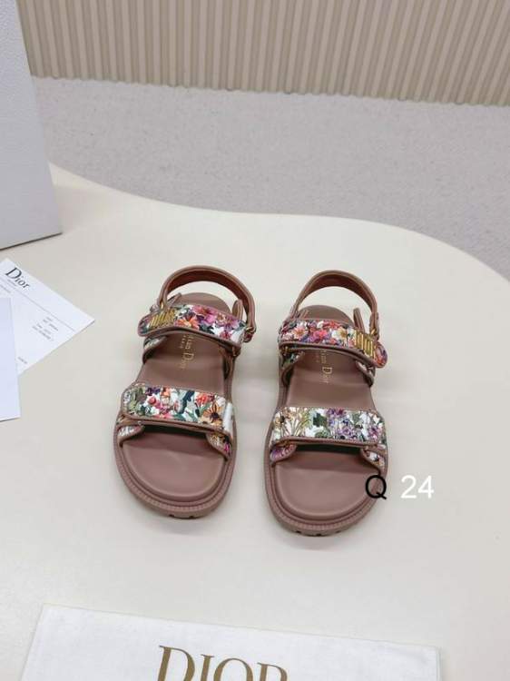 Picture of Dior Shoes _SKUDiorsz35-40RW07133342